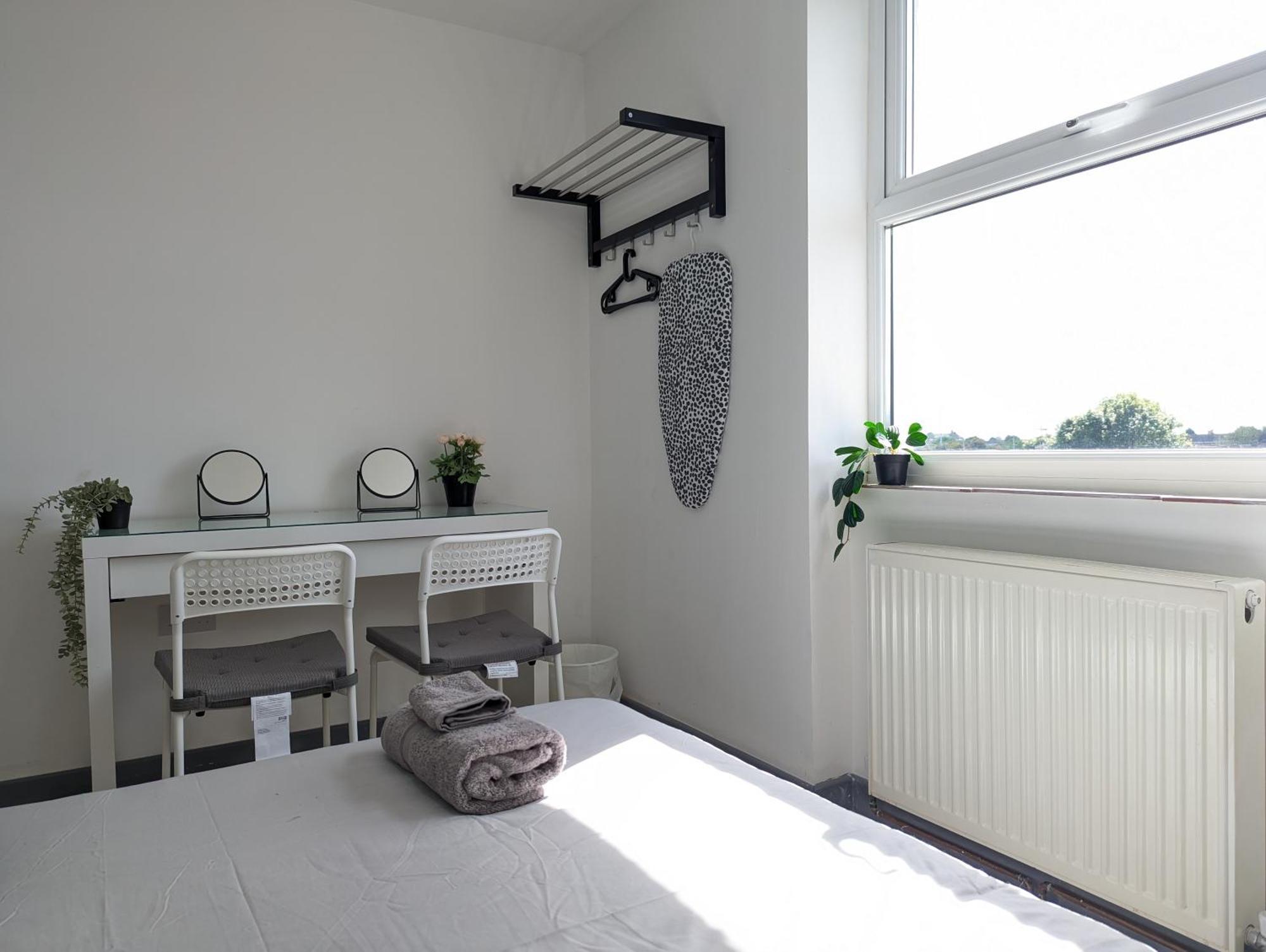 Room Near City Centre Private Bath Free Parking Liverpool Luaran gambar
