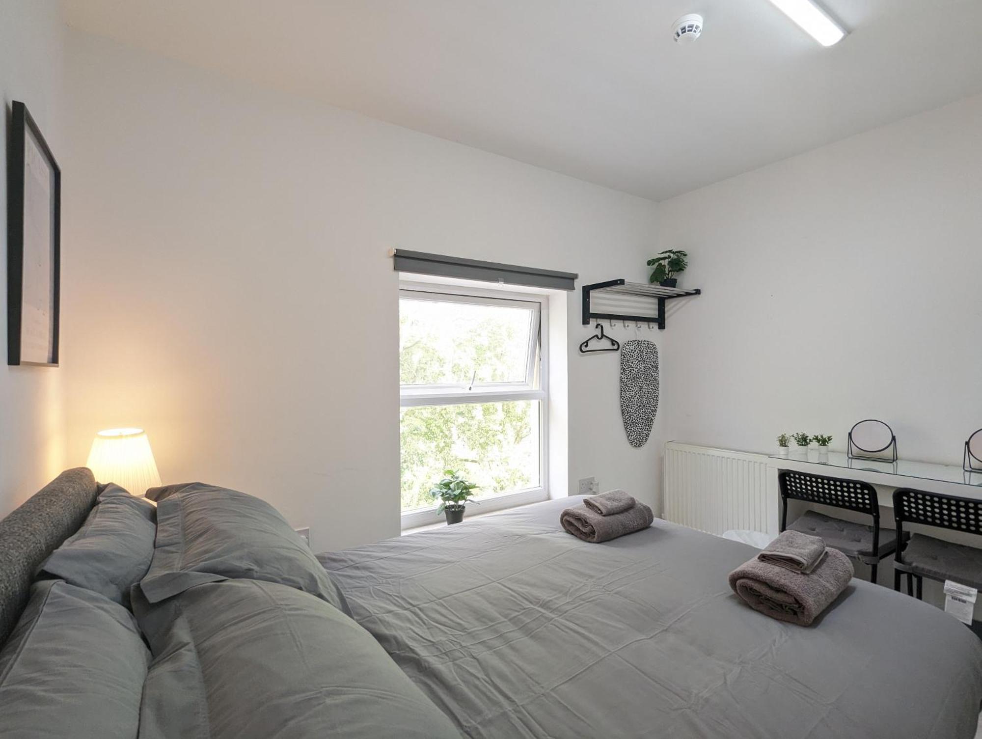 Room Near City Centre Private Bath Free Parking Liverpool Luaran gambar