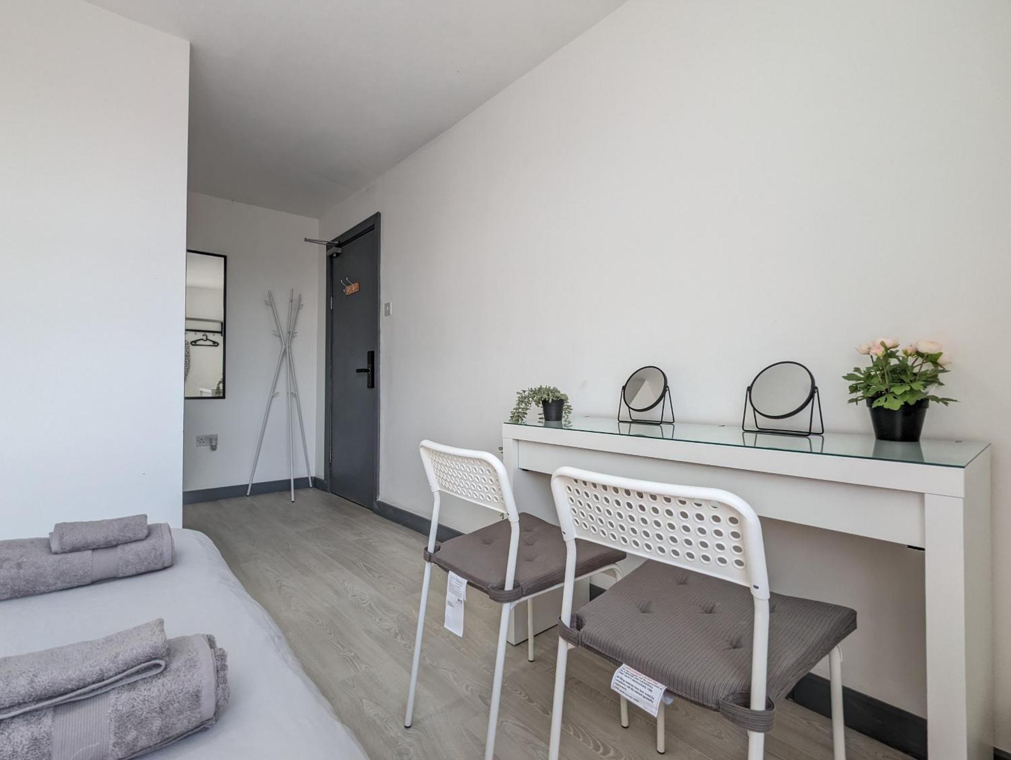Room Near City Centre Private Bath Free Parking Liverpool Luaran gambar