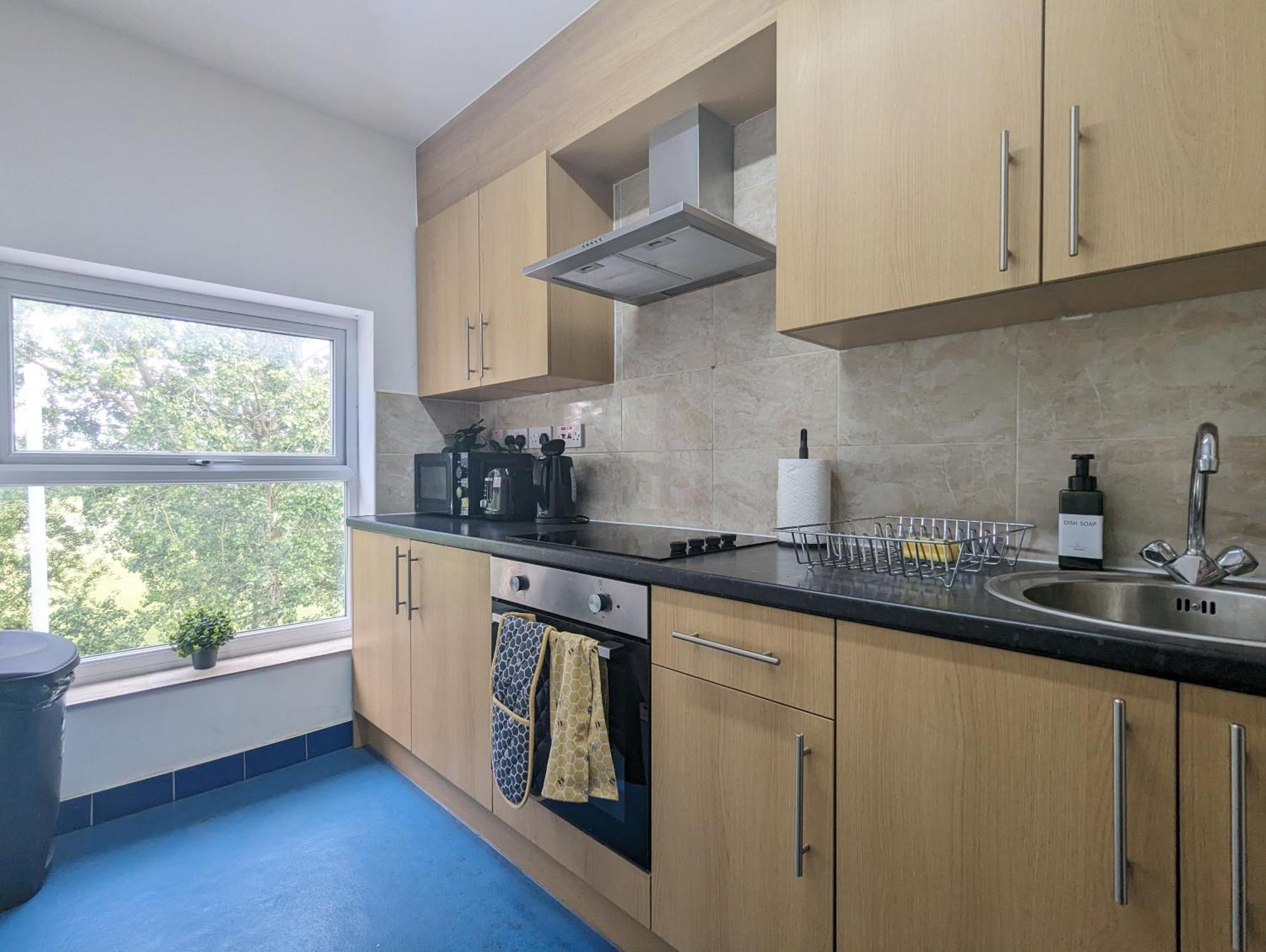Room Near City Centre Private Bath Free Parking Liverpool Luaran gambar